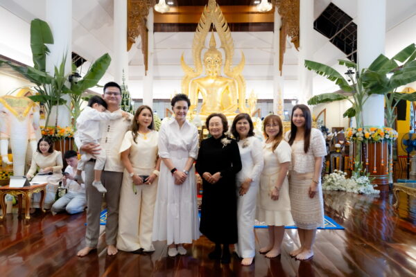 Read more about the article กรรมการผู้จัดการ ดอนแก้ว วิลเลจ ร่วมงาน “เทศน์ทศชาติ” ฟังธรรมอันทรงคุณค่า